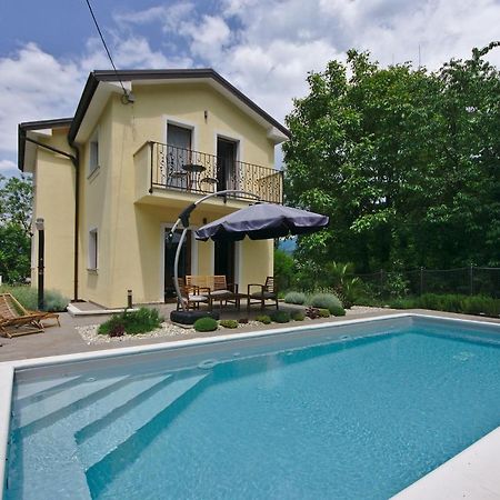 Holiday House With Pool Čavle Esterno foto