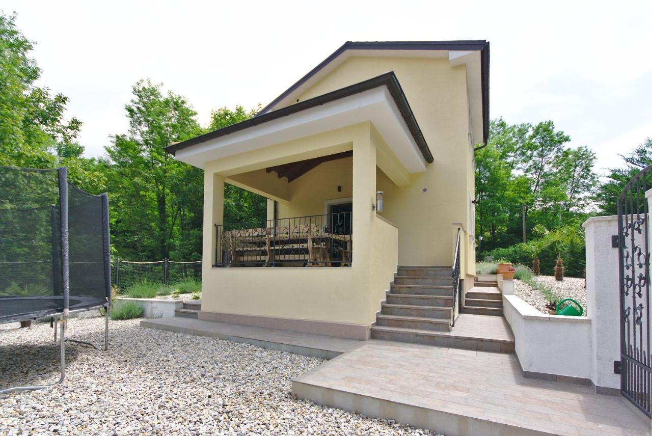 Holiday House With Pool Čavle Esterno foto